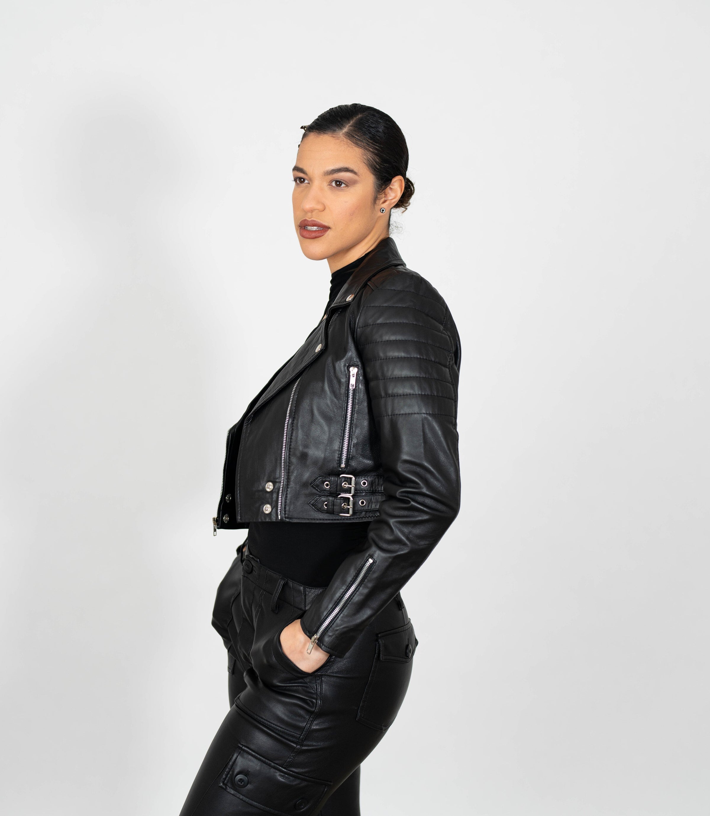 Women's Cropped Biker Style Leather Jacket - Black