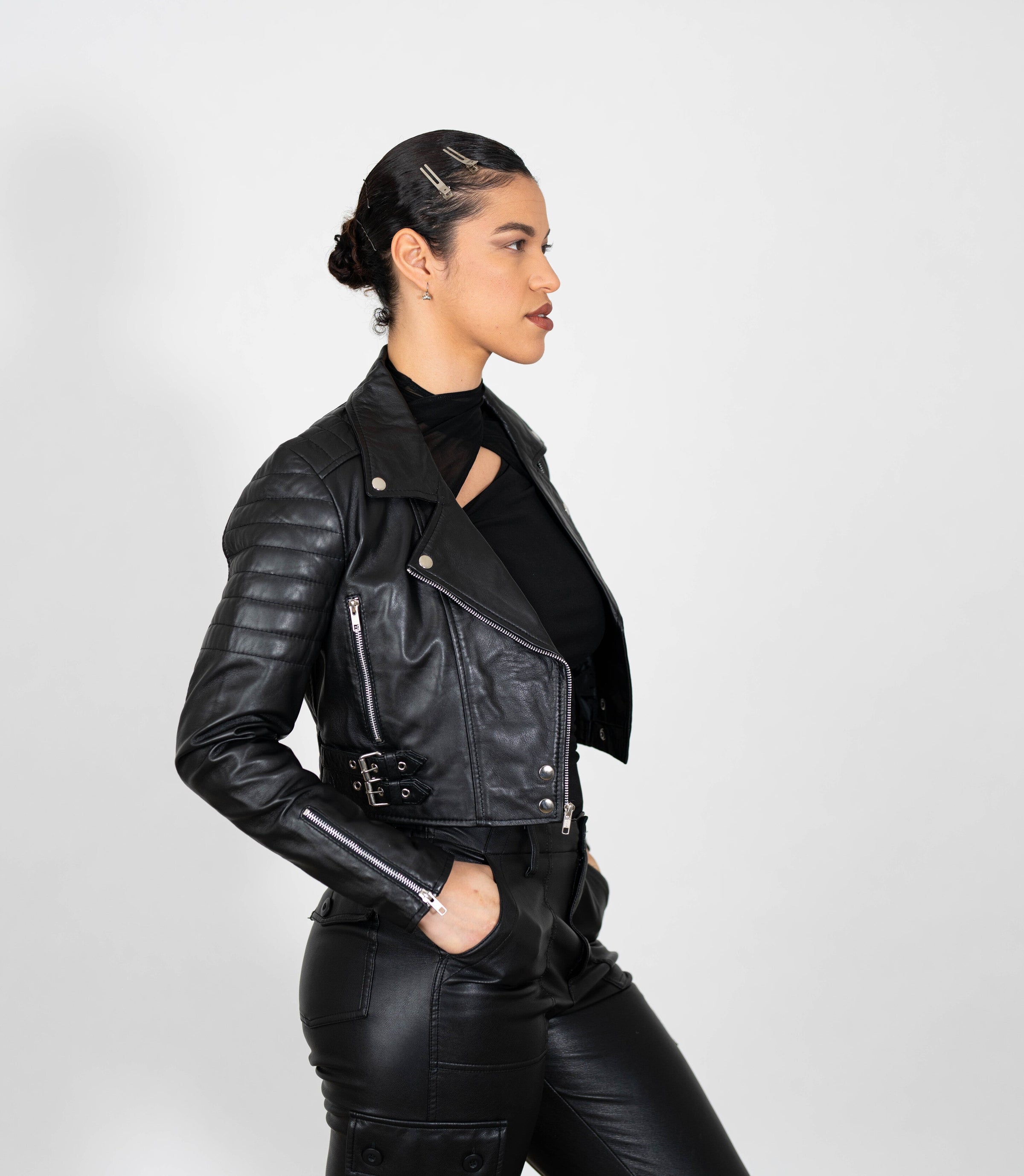 Women's Cropped Biker Style Leather Jacket - Black